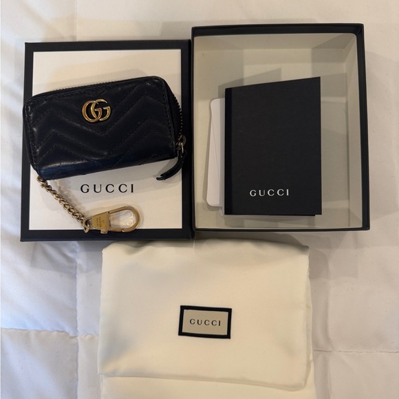 Gucci Black Key & Card Holder with Gold Accents - Picture 5 of 6
